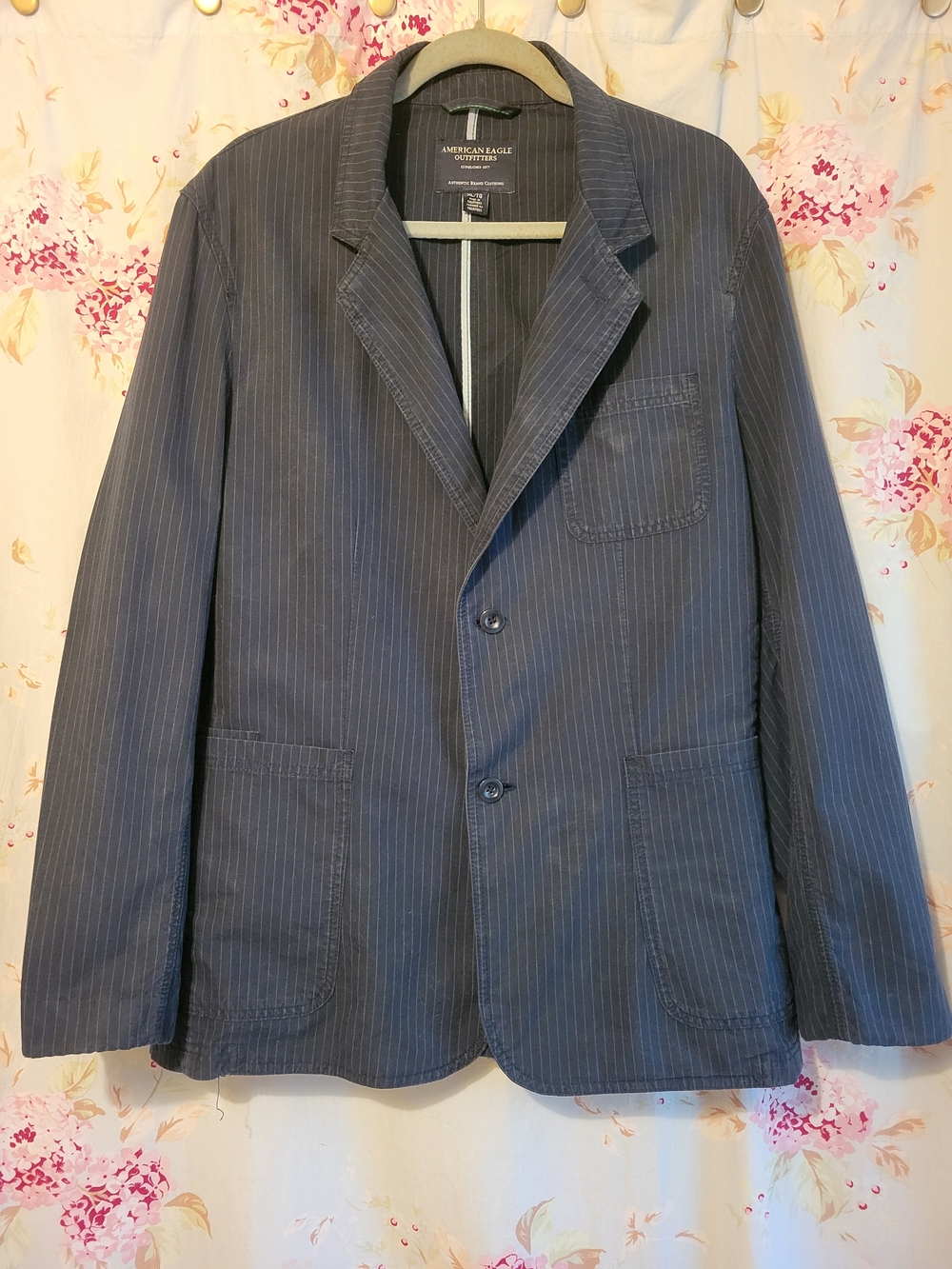 Men’s *RARE* Vintage Y2K Casual Navy Blue Pinstripe Two Button Blazer Size XL